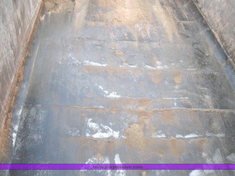 image for item 2182 1991 International Series 4900 dump truck