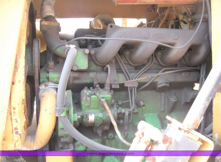 image for item 2184 Tampo SP312 rubber tire roller