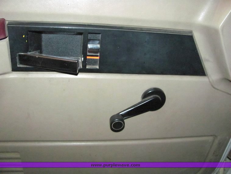 image for item 4001 1988 Chevrolet C3500 pickup