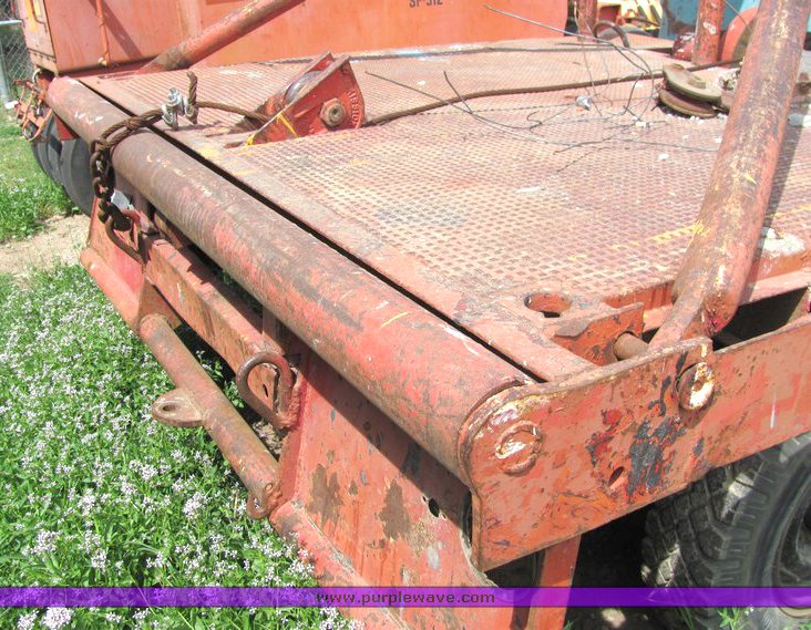 image for item 4002 1962 Ford F250 winch truck