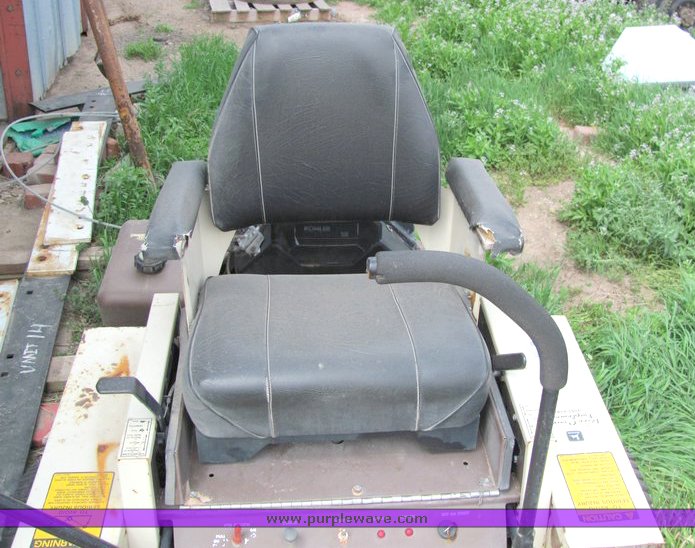 image for item 4003 Grasshopper 48" zero turn mower