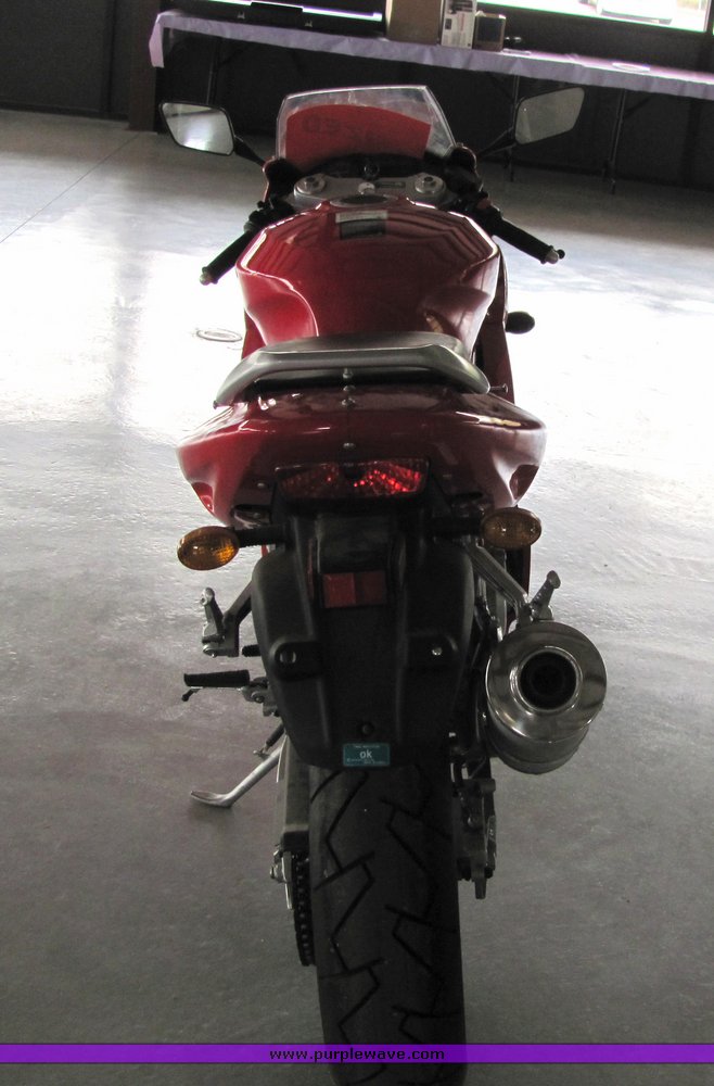 image for item 4044 2006 Hyosung Cometot 650R motorcycle