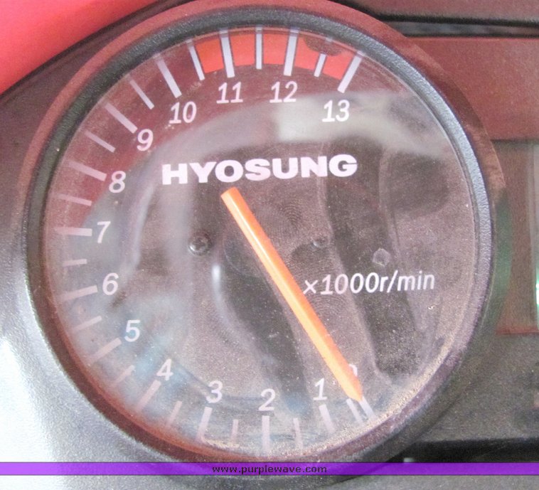 image for item 4044 2006 Hyosung Cometot 650R motorcycle