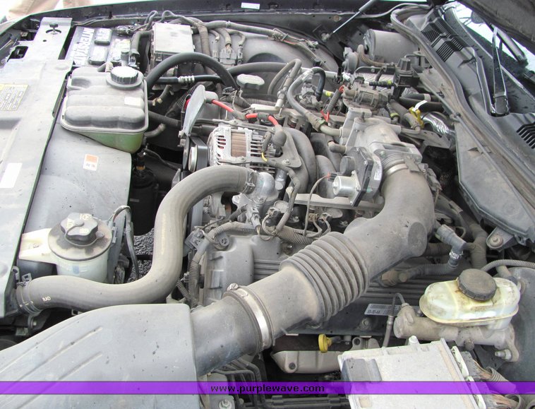 image for item 4065 2005 Ford Crown Victoria Police Interceptor