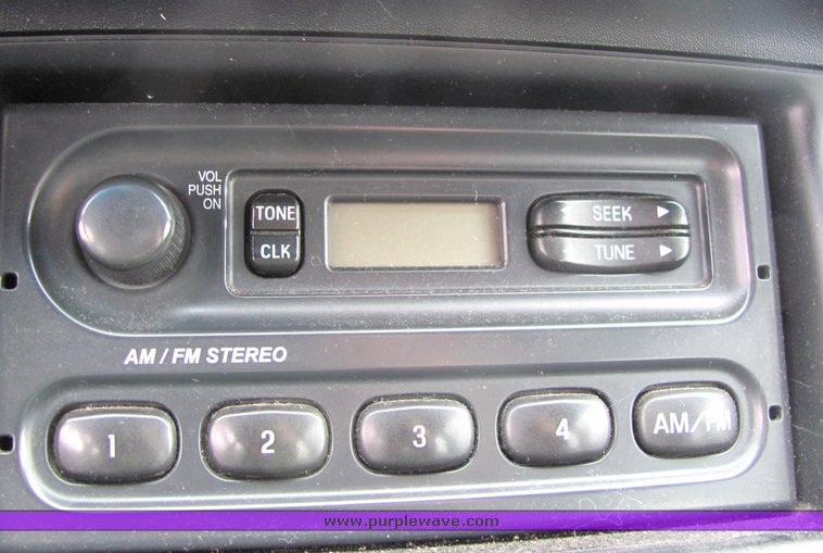 image for item 4066 2005 Ford Crown Victoria Police Interceptor