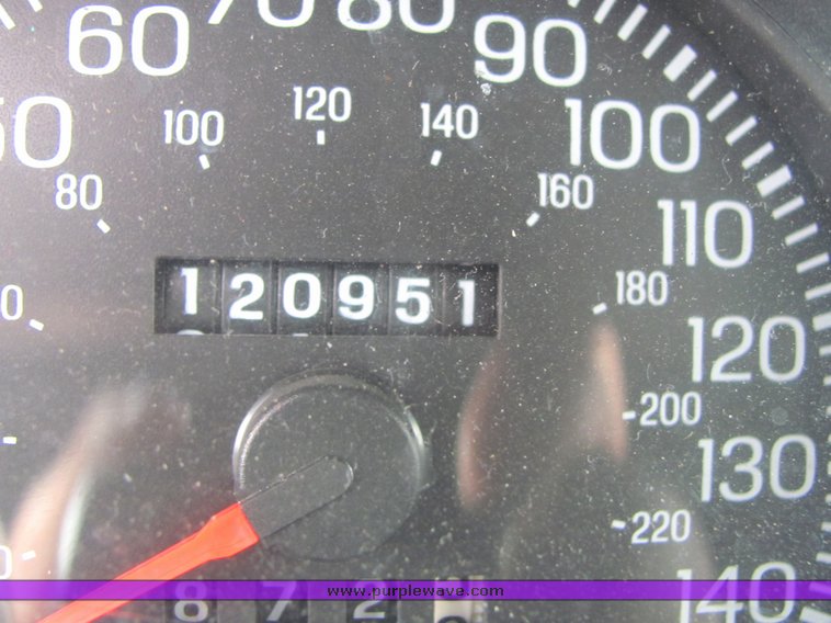 image for item 4066 2005 Ford Crown Victoria Police Interceptor