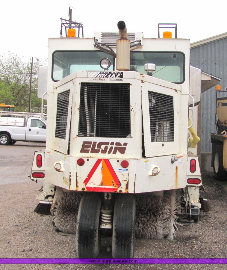 image for item 4068 Elgin Pelican P series street sweeper