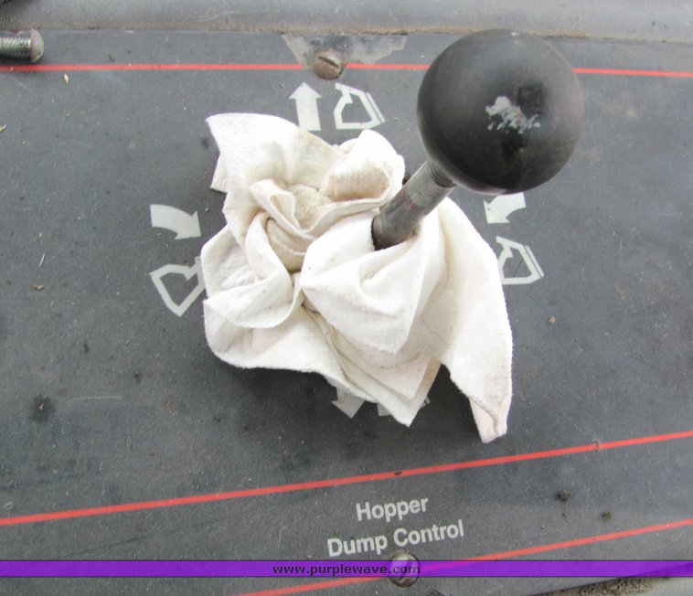 image for item 4068 Elgin Pelican P series street sweeper