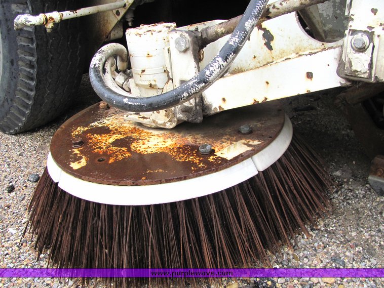 image for item 4068 Elgin Pelican P series street sweeper