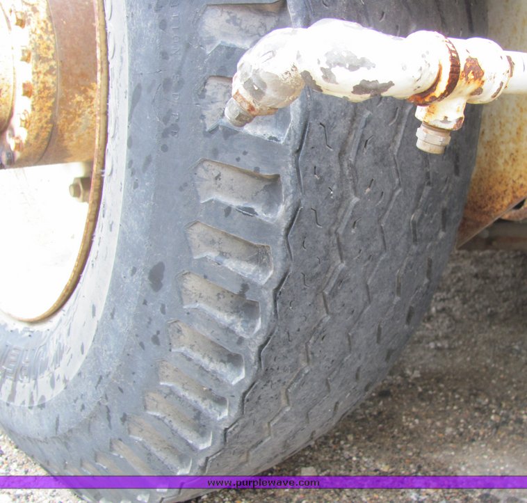 image for item 4068 Elgin Pelican P series street sweeper