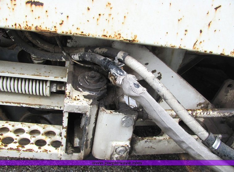 image for item 4068 Elgin Pelican P series street sweeper