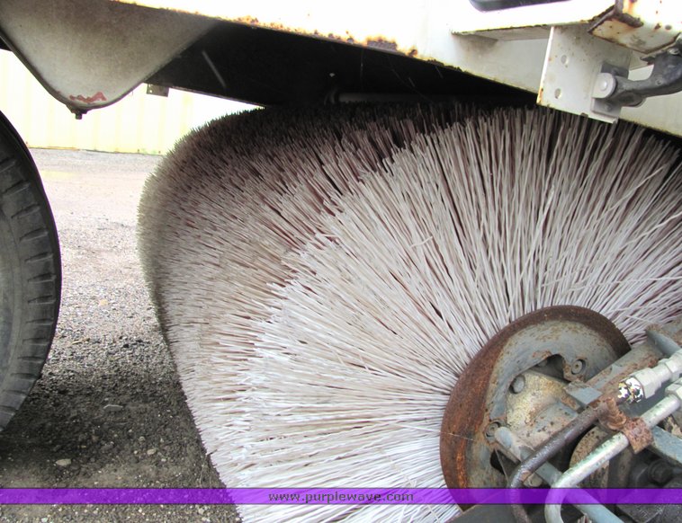 image for item 4068 Elgin Pelican P series street sweeper