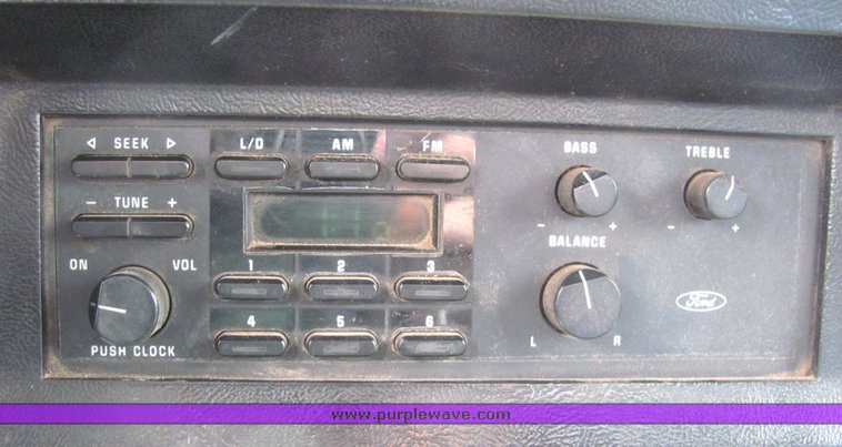 image for item 4069 1990 Ford F Super Duty dump bed truck