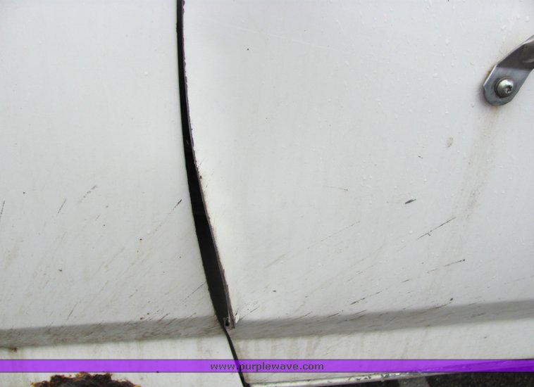 image for item 4069 1990 Ford F Super Duty dump bed truck