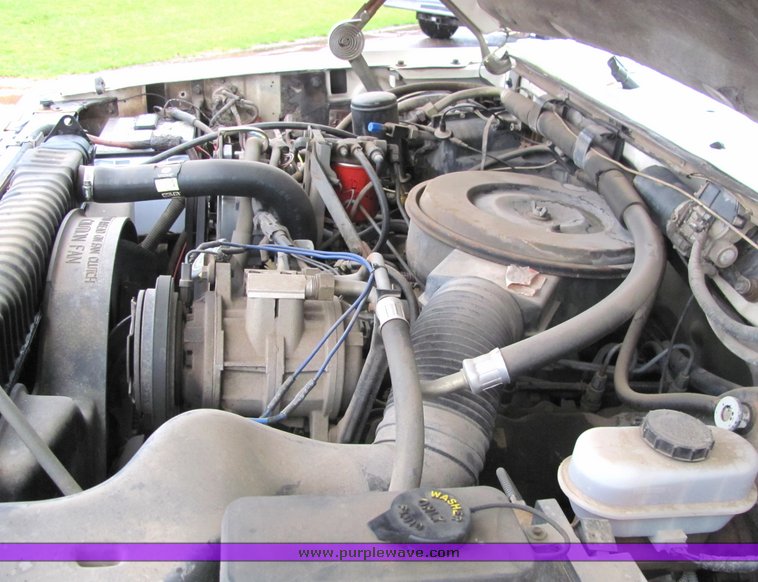 image for item 4070 1991 Ford F250 pickup