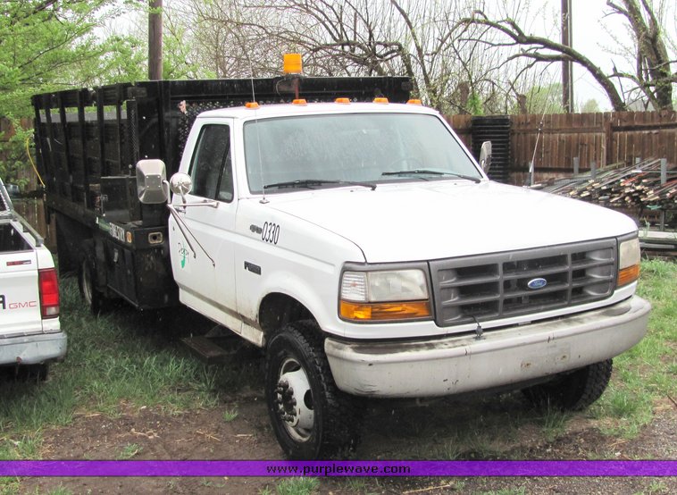image for item 4073 1994 Ford F Super Duty truck