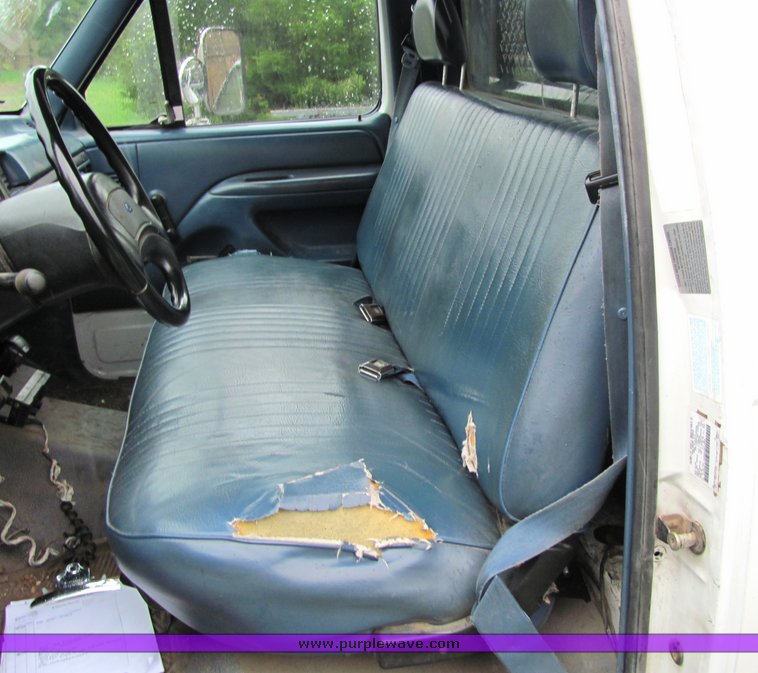 image for item 4073 1994 Ford F Super Duty truck