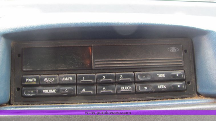 image for item 4073 1994 Ford F Super Duty truck