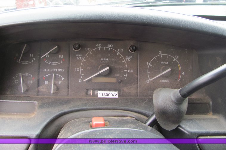 image for item 4073 1994 Ford F Super Duty truck