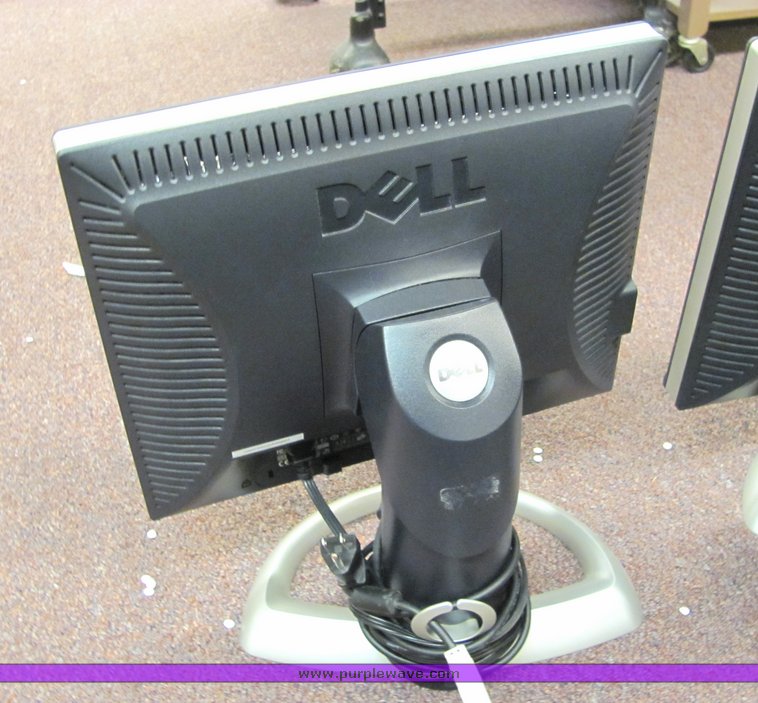 image for item 4102 (5) Dell 17" flat panel monitors