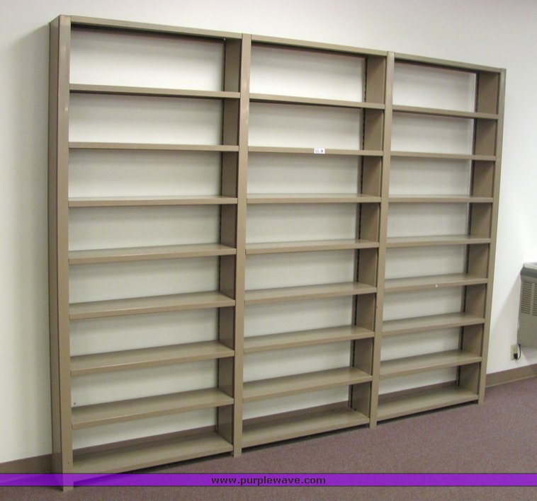 image for item 4133 Metal shelving unit
