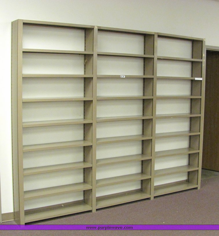 image for item 4134 Metal shelving unit