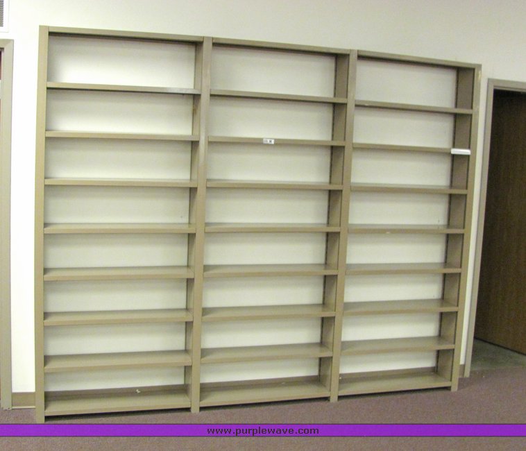 image for item 4134 Metal shelving unit