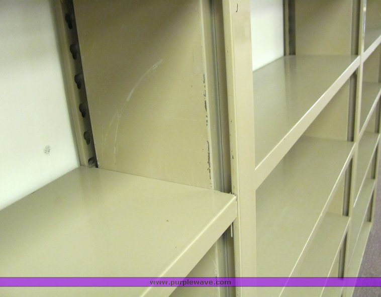 image for item 4134 Metal shelving unit