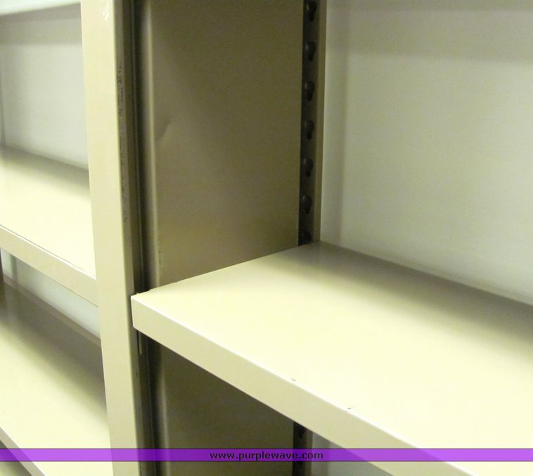 image for item 4136 Metal shelving unit