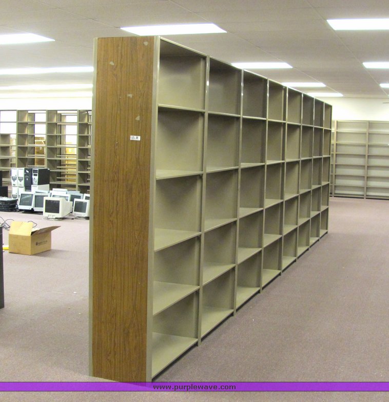 image for item 4140 Metal shelving unit