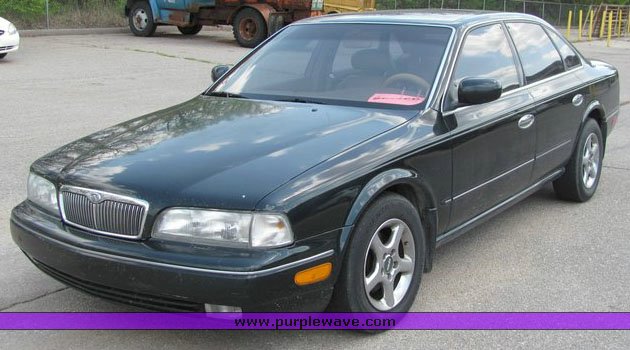 image for item 4142 1993 Infinity Q45