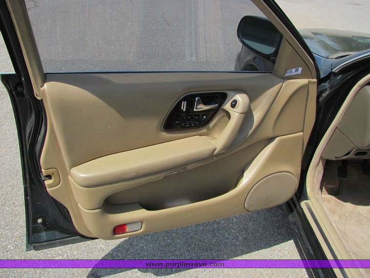 image for item 4142 1993 Infinity Q45