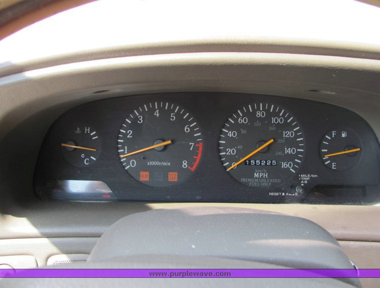 image for item 4142 1993 Infinity Q45