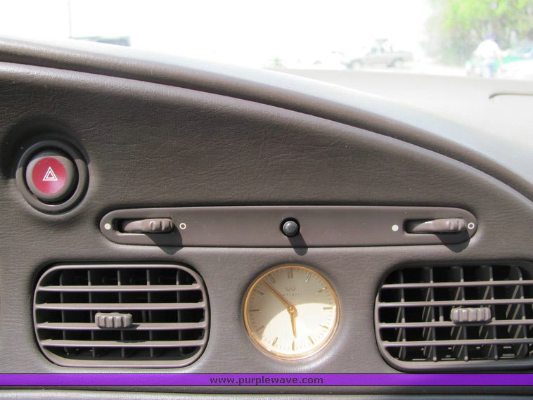 image for item 4142 1993 Infinity Q45