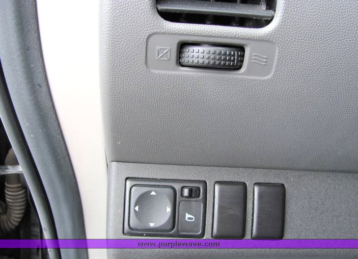 image for item 4156 2008 Nissan Xtera