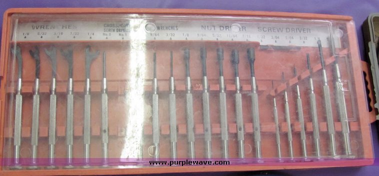 image for item 4212 Assorted tools