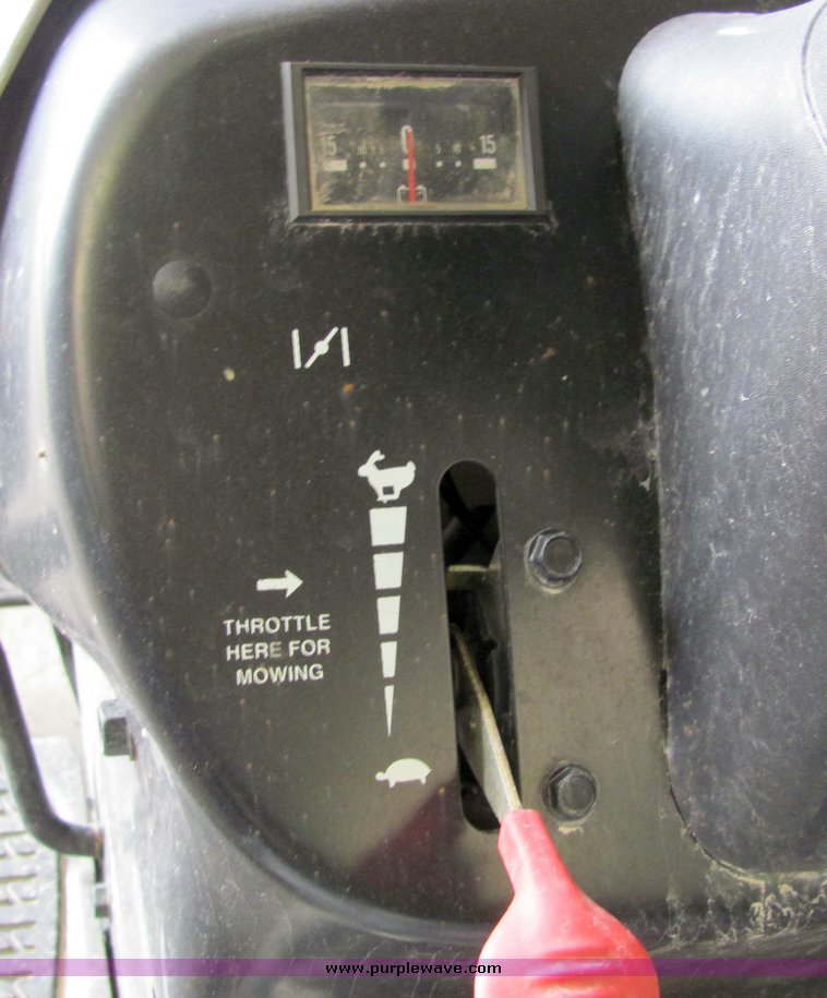 image for item 4217 Craftsman LT2000 riding lawn mower