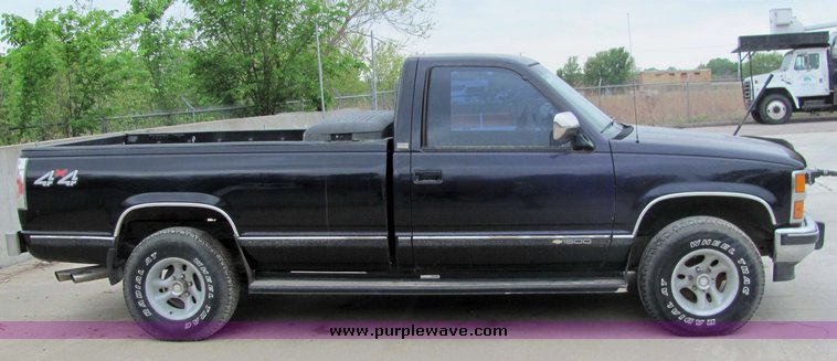 image for item 4219 1988 Chevrolet K1500 pickup