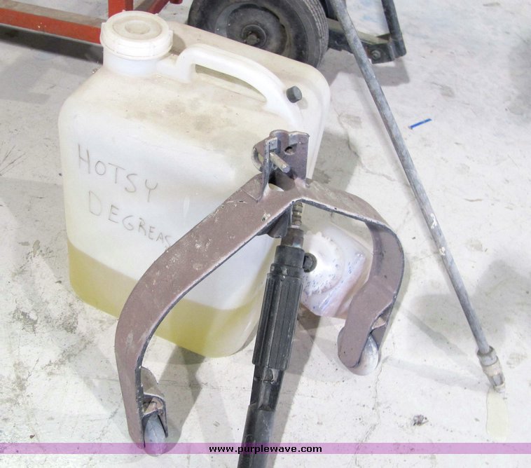 image for item 4237 Hotsy pressure washer