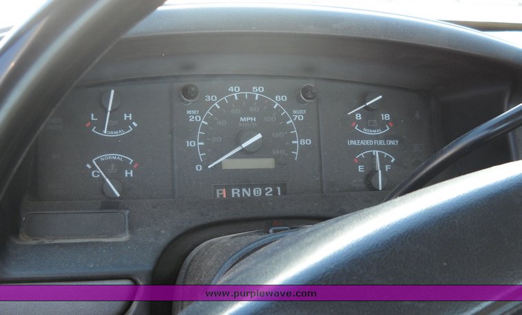 image for item 4242 1994 Ford F-150 pickup