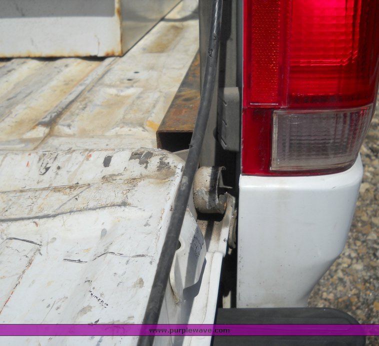 image for item 4242 1994 Ford F-150 pickup