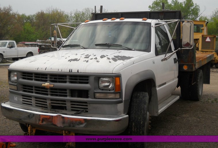 image for item 4243 1994 Chevrolet C3500-HD pickup