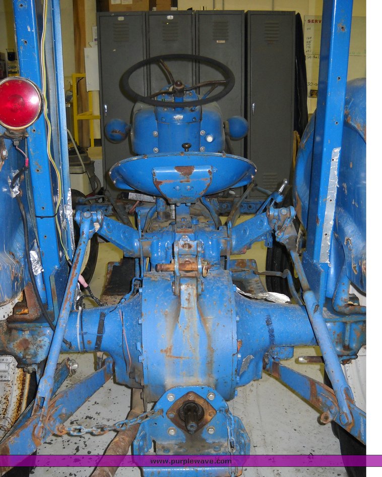image for item 4245 1963 Ford 200A tractor