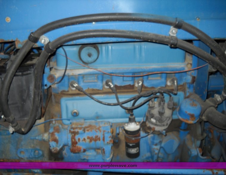 image for item 4245 1963 Ford 200A tractor