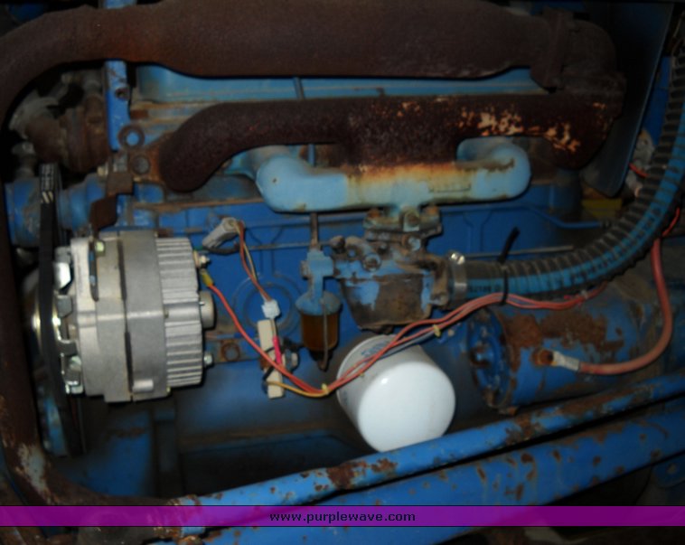 image for item 4245 1963 Ford 200A tractor