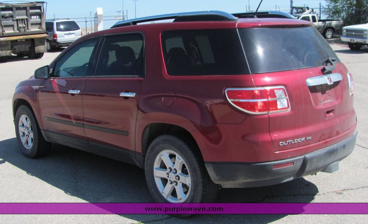 image for item 4255 2007 Saturn Outlook XE