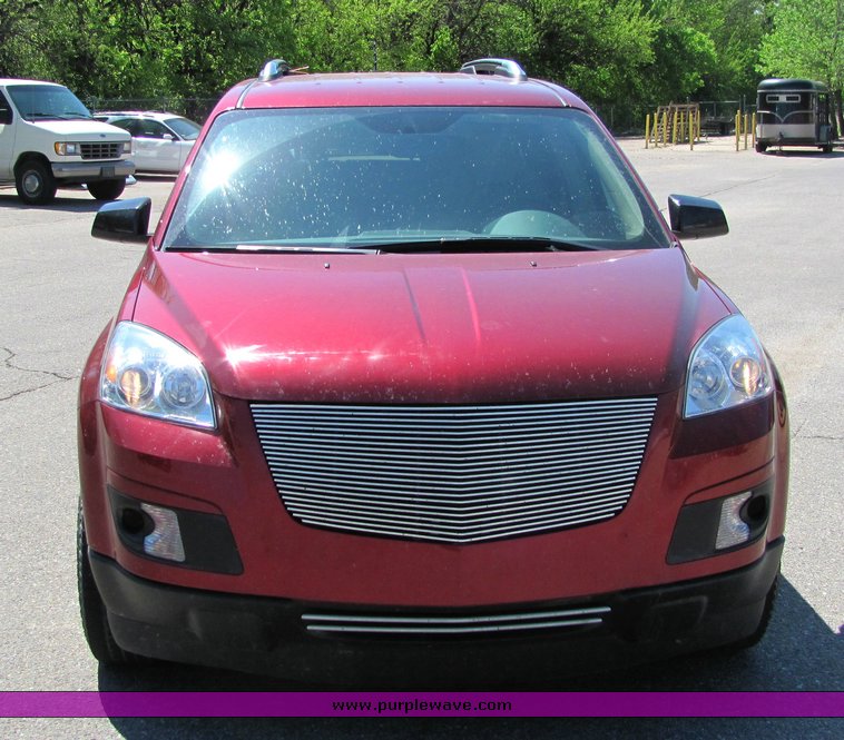 image for item 4255 2007 Saturn Outlook XE