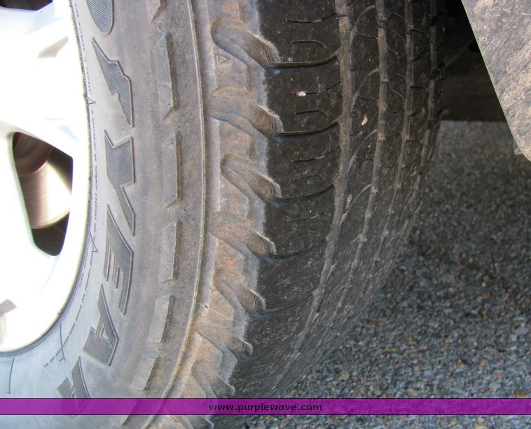 image for item 4255 2007 Saturn Outlook XE