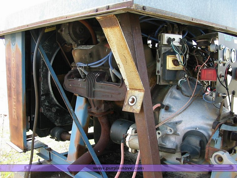 image for item 6306 Chrysler V-8 irrigation engine