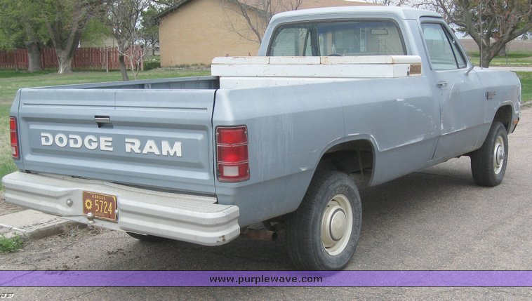 image for item 6310 1982 Dodge W-150 4WD pickup